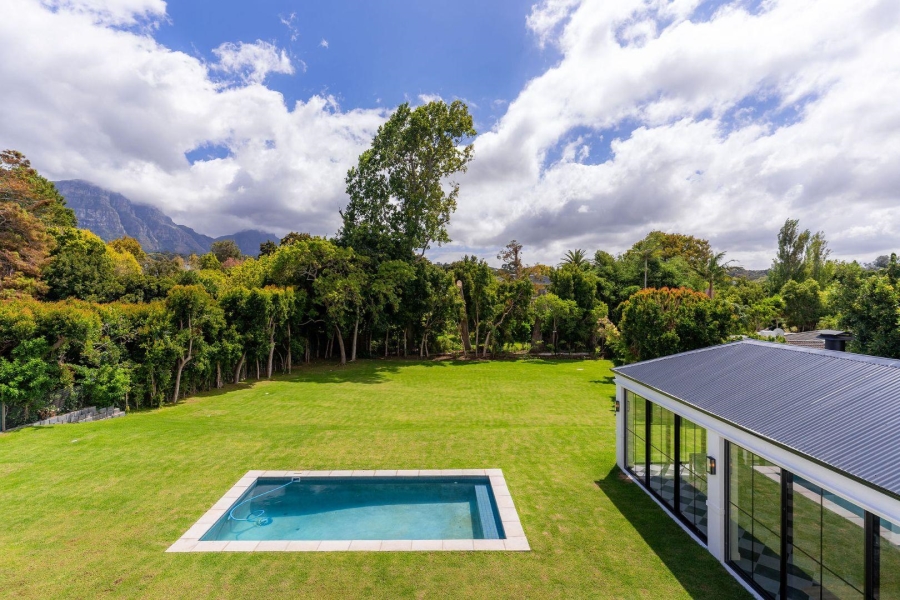 5 Bedroom Property for Sale in Constantia Western Cape